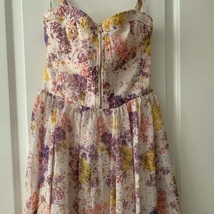 Guess sweetheart neckline dress